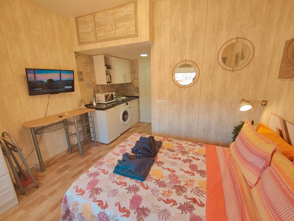 Begona 408 Compact City Center Studio By Namaste Elite Τορρεμολίνος Εξωτερικό φωτογραφία