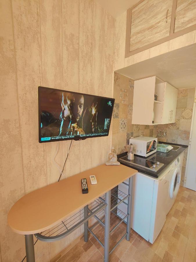 Begona 408 Compact City Center Studio By Namaste Elite Τορρεμολίνος Εξωτερικό φωτογραφία